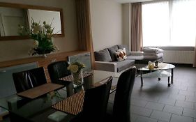 Apartment + Studios Insulinde