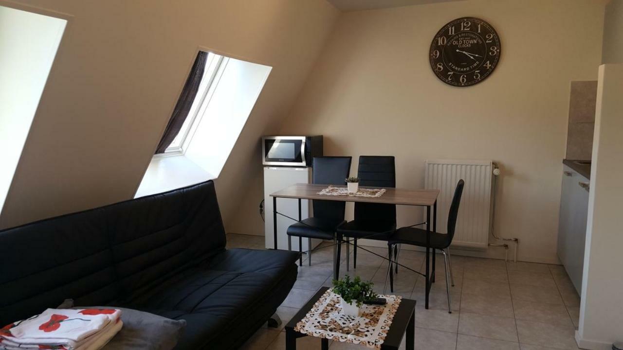 Apartment + Studios Insulinde Tilburg Esterno foto