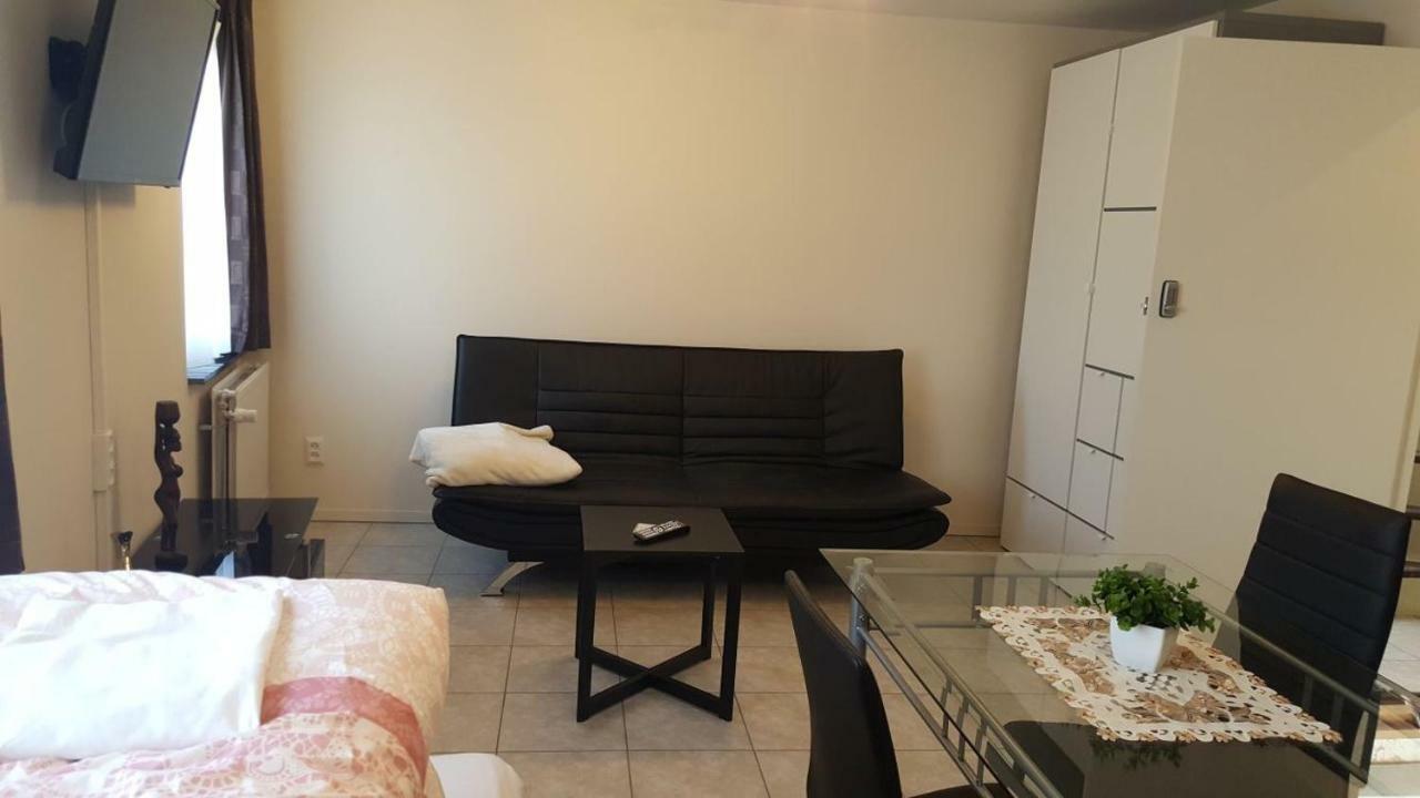Apartment + Studios Insulinde Tilburg Esterno foto